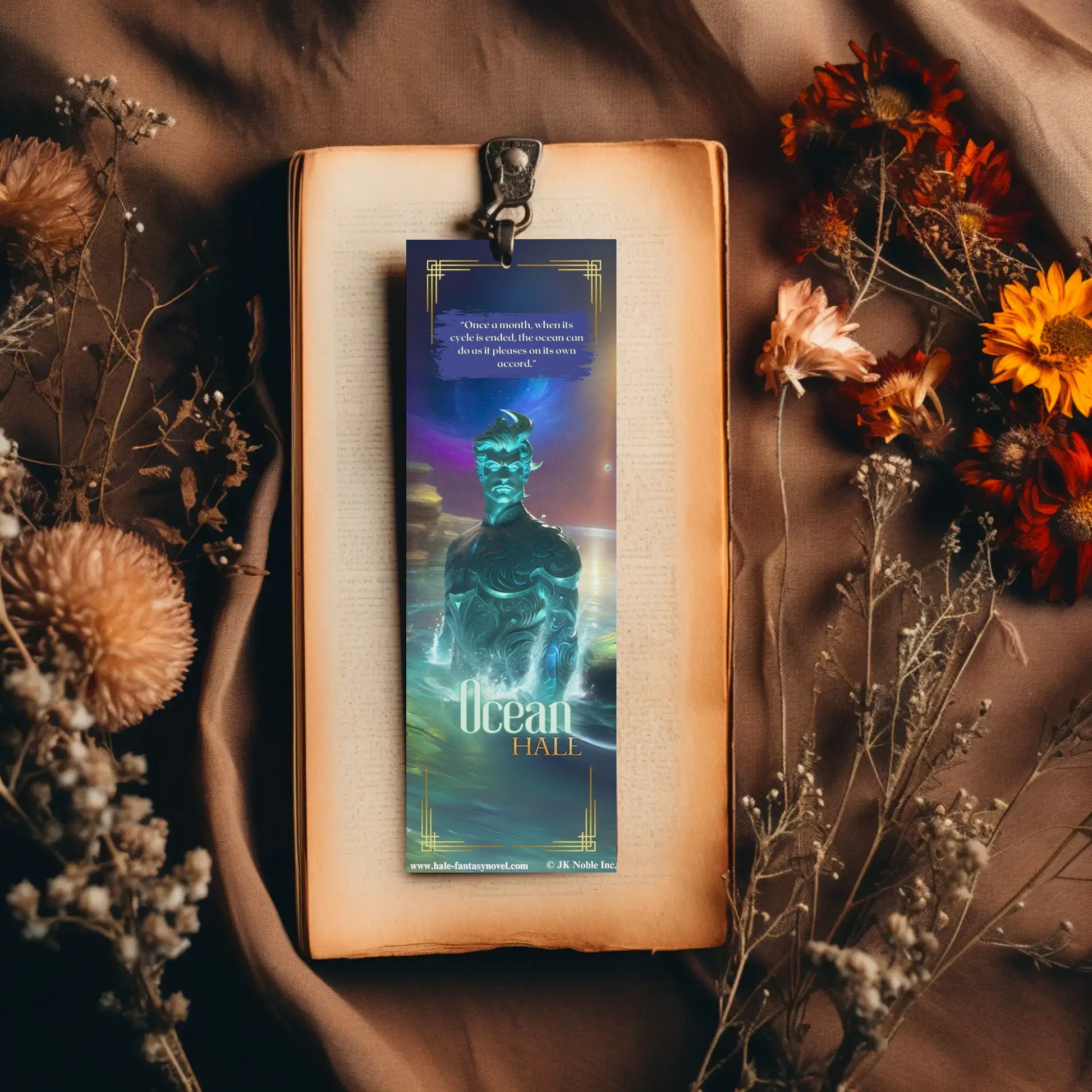 The Ocean - BookmarkDive into the enchanting world of the Hale series with our e-HALE